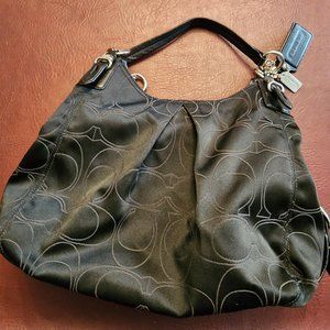 Coach Madison Maggie Mia Outline Black Shoulder Bag H1073-16153